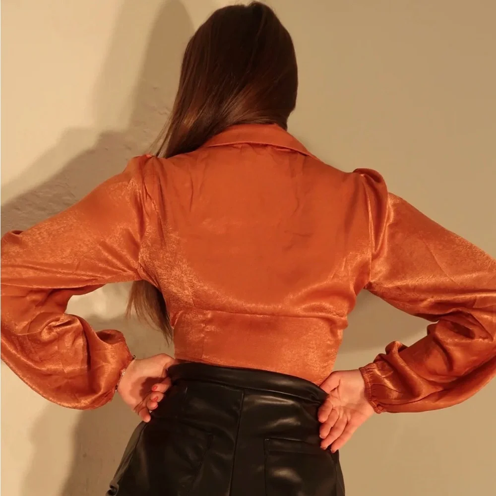 Long Sleeve Burnt Orange Wrap Crop Blouse~ Size Small-Medium-Large - Picture 6 of 7